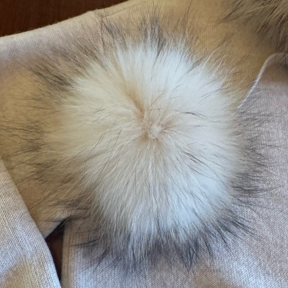 Alice and Olivia Oscar Silver Fox Fur-Trim Zip-Front Hoodie - Picture 3 of 4